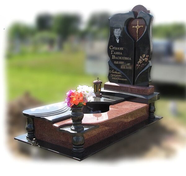 Одинарний складний пам’ятник №39 Ціна 89,000грн